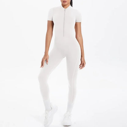 Mono deportivo de yoga sexy con cremallera frontal, espalda descubierta, manga corta, pantalones cortos, ropa deportiva para fitness, correr, gimnasio, yoga y actividades deportivas para mujer.