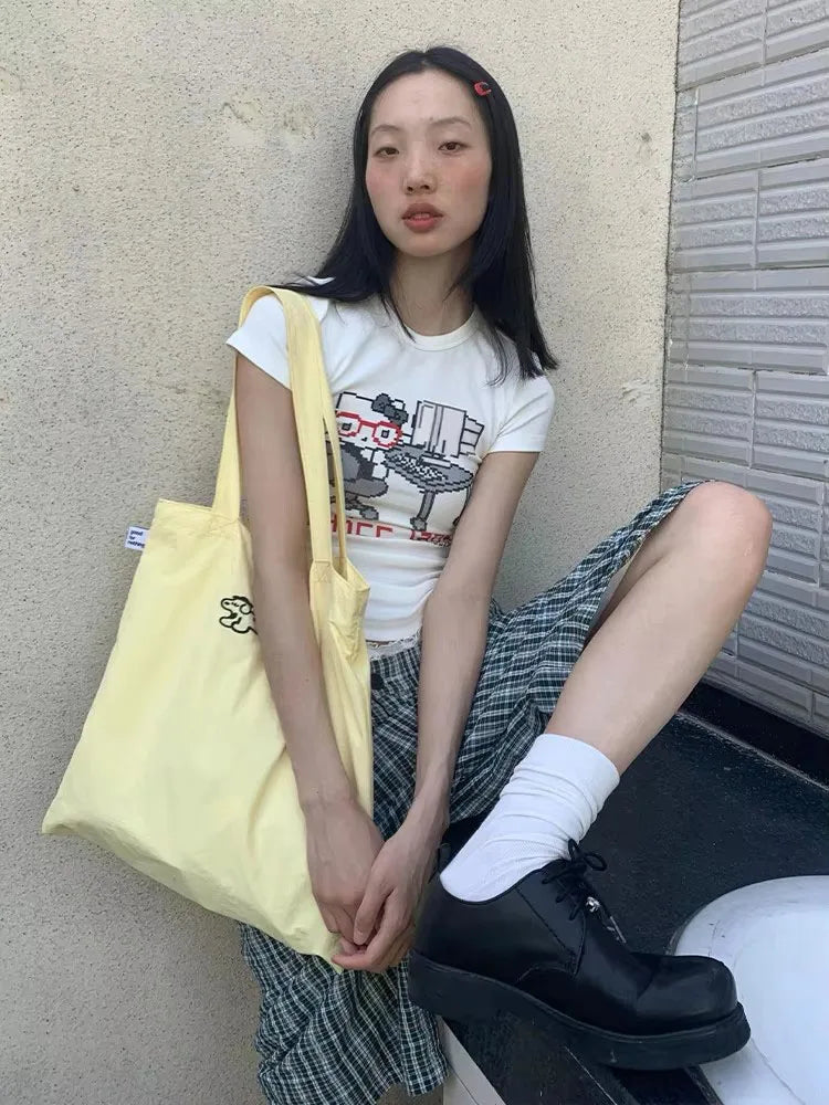 Camiseta con estampado de dibujos animados de Hello Kitty de Sanrio para mujer, ropa de manga corta ajustada, estilo japonés, camisetas blancas de verano Y2k
