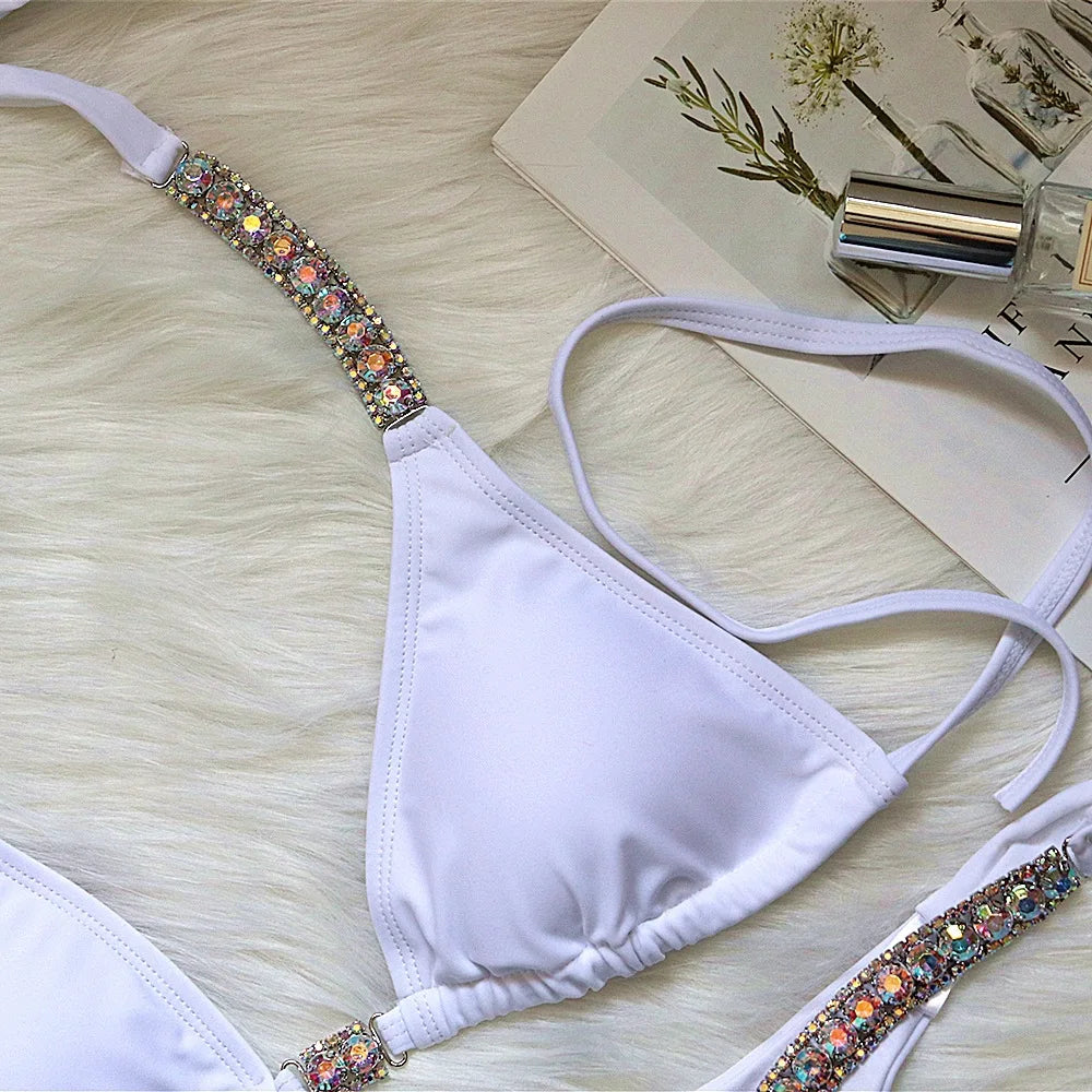 Bikini sexy de 4 colores para mujer, traje de baño liso de lujo con diamantes de imitación, estilo halter, conjunto de bikini para mujer, traje de baño de playa con tanga.
