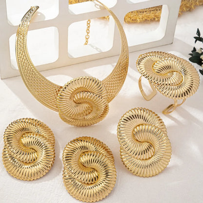 Conjunto de collar, pendientes, pulsera y anillo con símbolo geométrico de caracol marino, accesorios de joyería de China continental.