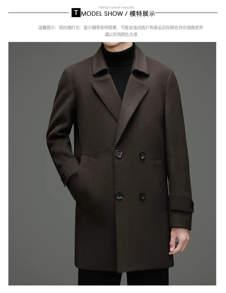 Abrigo de lana de doble faz para hombre, suave y cálido, ideal como prenda esencial. Incluye chaleco de plumas y forro. Color negro café. Estilo clásico.
