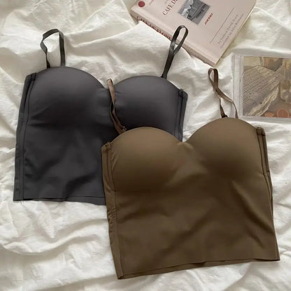 Aishang - Camiseta interior de seda fina sin tirantes para mujer, con espalda francesa, copa fija integrada, para uso exterior, con efecto envuelto en el pecho
