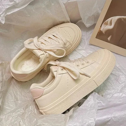 Zapatos de mujer de cuero con suela gruesa y cremosa, de corte bajo, elegantes y versátiles, estilo nuevo para otoño, para estudiantes, planos