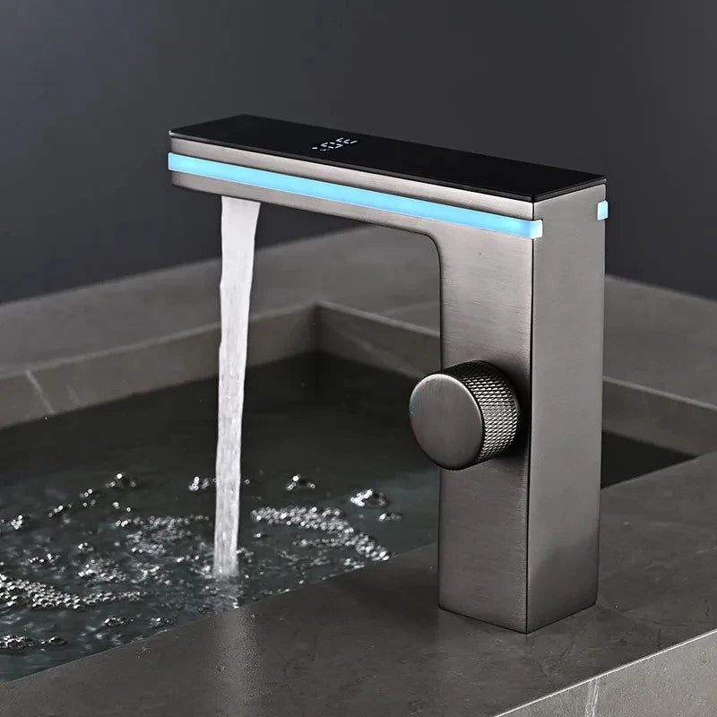 Grifo de lavabo con pantalla digital, LED inteligente, lavabo de latón para montaje en encimera, mezclador de agua fría y caliente Crane, grifo para tocador