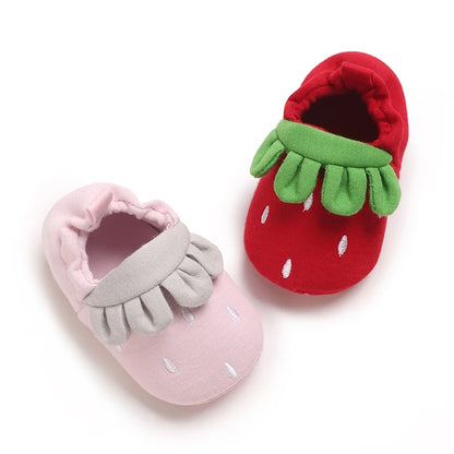 Zapatos de bebé recién nacido de primavera y otoño, nuevos y bonitos con dibujos animados, calcetines antideslizantes para bebés de 0 a 1 año.