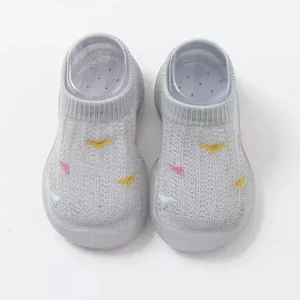 Zapatos para caminar para niños, zapatos de bebé, calcetines para bebé, zapatos antideslizantes para interiores, suela suave, superficie de malla, sandalias finas, pedal de un pie
