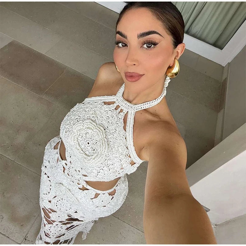 Vestido largo de punto con cuello halter y estampado floral, sexy, sin mangas y con espalda descubierta, estilo maxi, colección 2024. Ideal para la playa y las vacaciones.