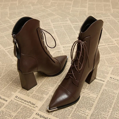 Botines de tacón alto con punta puntiaguda para mujer, botas sencillas de tacón de bloque para otoño e invierno de 2025.
