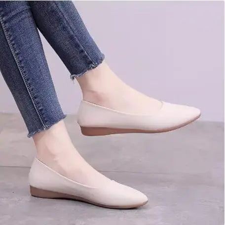 Zapatillas deportivas informales sin cordones para mujer, de piel suave, color blanco, transpirables, suaves y antideslizantes.
