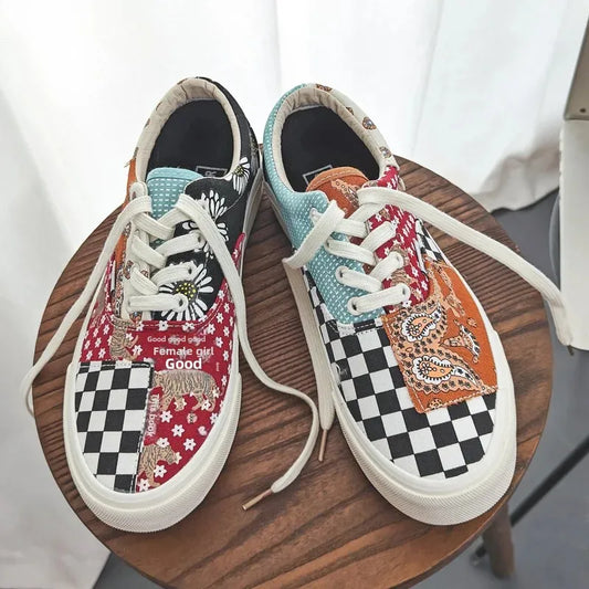 Zapatos vintage de lona para mujer, estilo nuevo, con cintura floreada, estilo tablero de ajedrez, caña baja, para hombre y mujer, venta al por mayor, de cuero y goma.