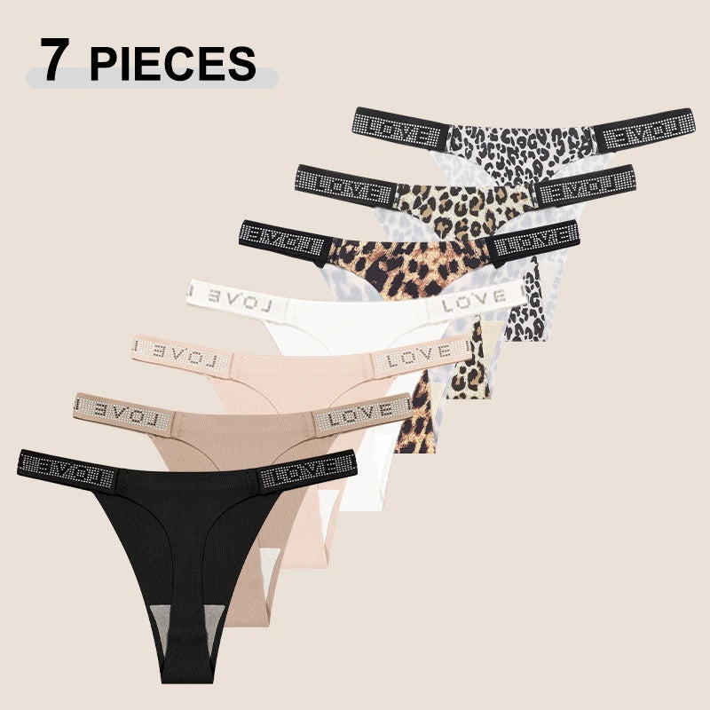 Conjunto de 7 tangas con estampado de leopardo y letras de cristal para mujer, ropa interior suave y transpirable de cintura baja, sin marcas.