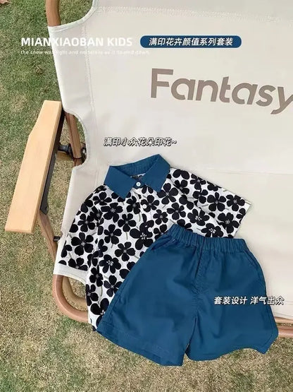 Ropa para niños 2025, nuevo traje de flores de moda para bebé, camisa de manga corta, pantalones cortos, elegante conjunto de dos piezas de pantalones cortos casuales retro.