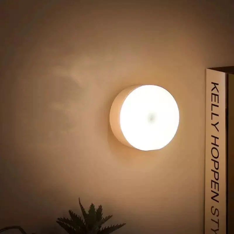 Lámpara de noche LED portátil redonda, recargable por USB, con sensor táctil y sensor de ahorro de energía. Recargable por USB. Ideal para pasillos, habitaciones y dormitorios.