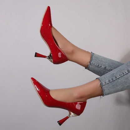 Zapatos Mujer 2024 Tendencia Nuevo Verano Tacones Rojos Elegante Mujer Tacón Negro Punta Puntiaguda Zapatos de Vestir Cuero Blanco Zapatos de Dama