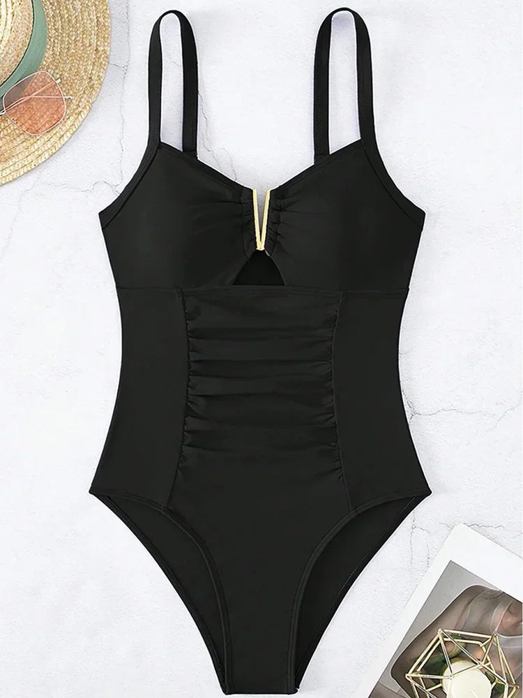Trajes de baño plisados ​​con cuello en V 2025 para mujer, traje de baño de una pieza para mujer, traje de baño de corte alto, traje de baño ajustado para playa.
