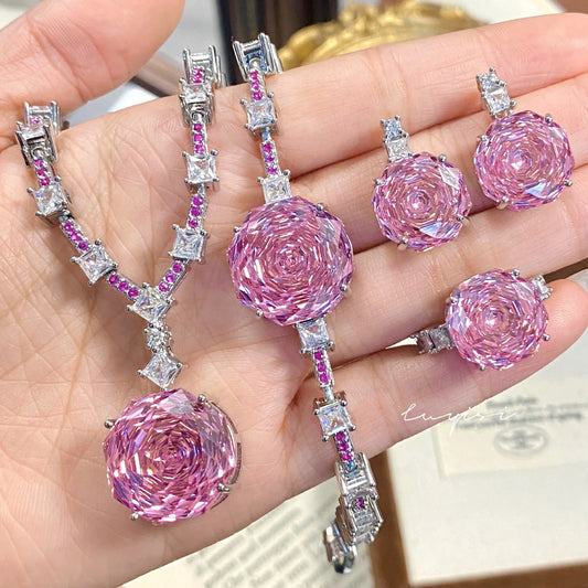 Collar de diamantes morados de talla rosa milenaria octogonal extragrande de Heavy Industry con incrustaciones de diamantes rosas de alto carbono para mujer