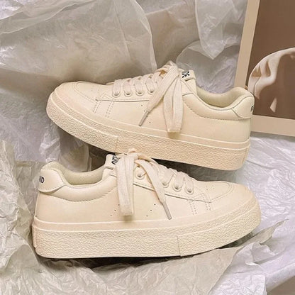 Zapatos de mujer de cuero con suela gruesa y cremosa, de corte bajo, elegantes y versátiles, estilo nuevo para otoño, para estudiantes, planos