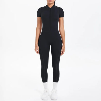 Mono deportivo de yoga sexy con cremallera frontal, espalda descubierta, manga corta, pantalones cortos, ropa deportiva para fitness, correr, gimnasio, yoga y actividades deportivas para mujer.
