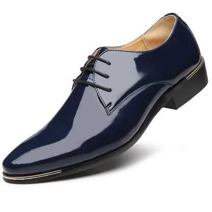 Zapatos de cuero retro puntiagudos para hombre, mocasines informales de charol con cordones, elegantes y de lujo, para eventos sociales.