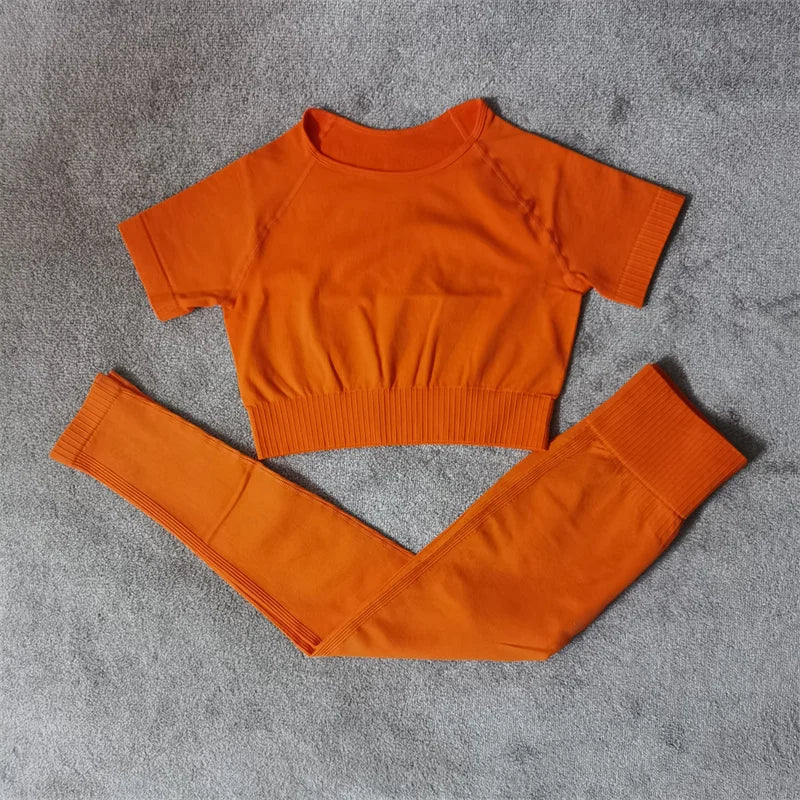 Conjunto de yoga fitness sin costuras para mujer, ropa deportiva de cintura alta, leggings, pantalones cortos de dos piezas, ropa de gimnasio para mujer