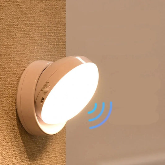 Luz nocturna LED con carga USB, sensor de movimiento inteligente para mesita de noche, armario o vestidor.