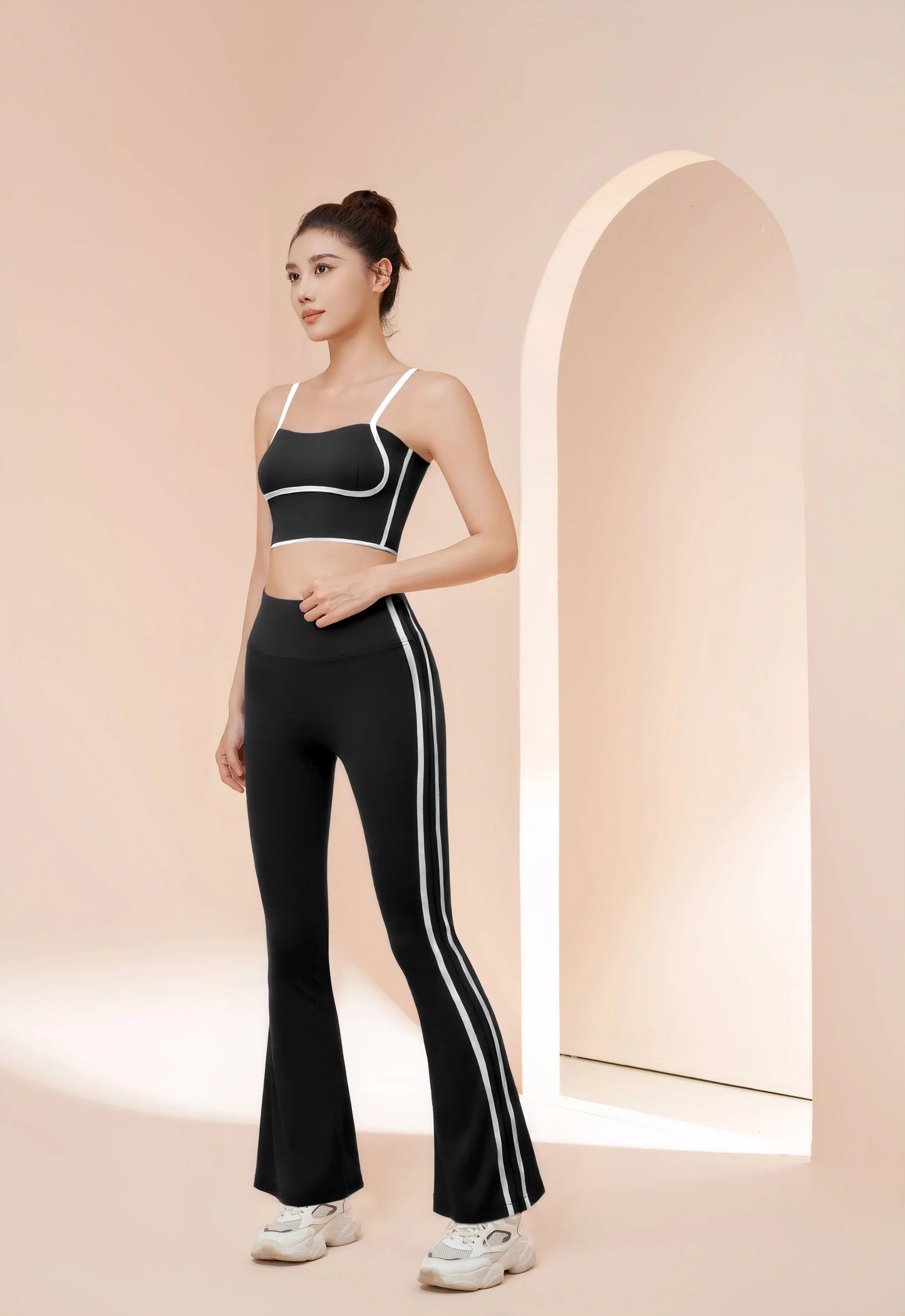 Conjunto de yoga a rayas para mujer, ropa de gimnasio, sujetador deportivo sexy, pantalones acampanados de cintura alta, pantalones de fitness para correr y levantar la cadera, novedad de 2025