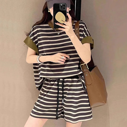 Conjuntos de ropa a rayas para mujer: camiseta de manga corta y pantalones cortos con cordón, trajes de dos piezas, chándal holgado de verano, conjuntos casuales para mujer