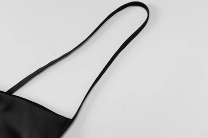 Vestido corto de satén con patchwork de encaje Dulzura para mujer, ajustado, sexy, con espalda descubierta y cordones, ideal para fiestas, cumpleaños y noches elegantes.