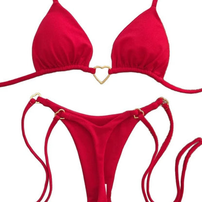 Bikini de dos piezas de color liso con escote halter y tiras, estilo triángulo, con hebilla metálica en forma de corazón. Traje de baño con cordones para mujer.