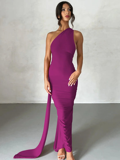 Vestido largo blanco ajustado de Dulzura para mujer, ideal para fiestas, clubes y eventos nocturnos. Estilo urbano. Colección de verano 2024. Venta al por mayor.