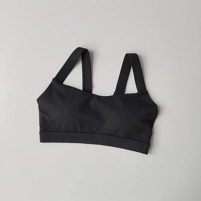 Conjunto de yoga Naked Feel para mujer, sujetador deportivo de alto impacto con almohadillas integradas y leggings que realzan los glúteos, ideal para entrenar en el gimnasio.