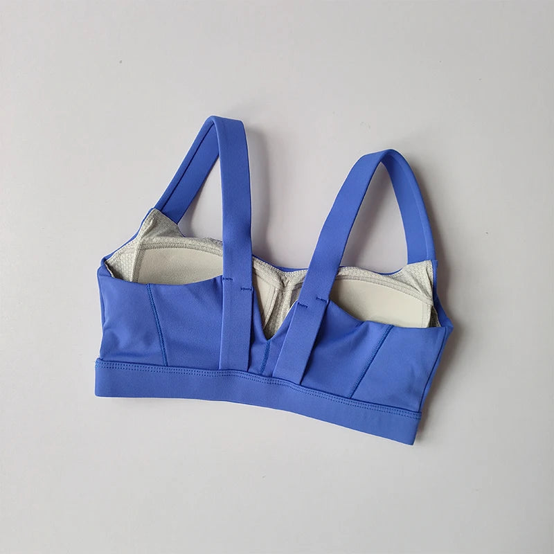 Conjunto de yoga Naked Feel para mujer, sujetador deportivo de alto impacto con almohadillas integradas y leggings que realzan los glúteos, ideal para entrenar en el gimnasio.
