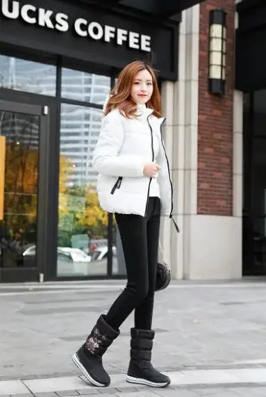 Botas de nieve para mujer, botas de invierno con plataforma, botas gruesas de felpa, impermeables y antideslizantes, zapatos de invierno de moda para mujer, botas cálidas de piel para mujer