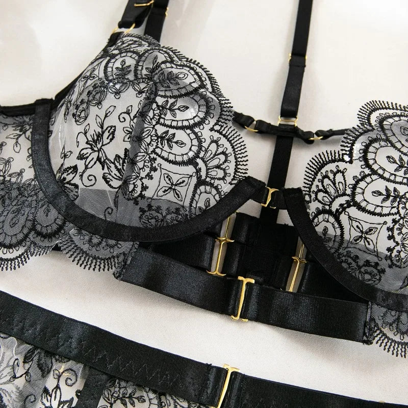 Tornova - Conjunto de ropa interior sexy con bordado de 5 piezas para mujer, de malla con retazos, transparente, con cuello halter y ligas, lencería sexy