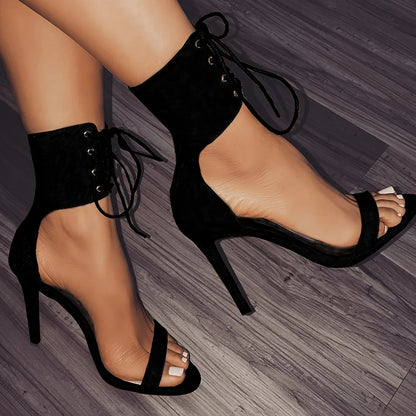 Sandalias sexis de punta abierta con encaje y cruz hueca para mujer, zapatos romanos con cremallera lateral, tacones altos finos, nuevos y modernos zapatos de diseñador.