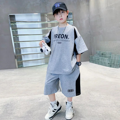 Ropa para niños Ropa de verano para niños Conjunto de manga corta 2025 Nuevo estilo deportivo de verano Fresco y de moda
