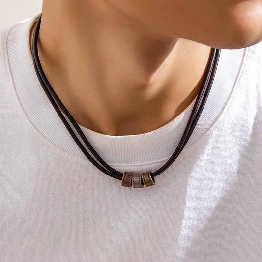 Gargantilla vintage de cuero sintético con cuentas de metal para hombre, collar moderno para el cuello, accesorios 2023, joyería de moda, regalo para hombre