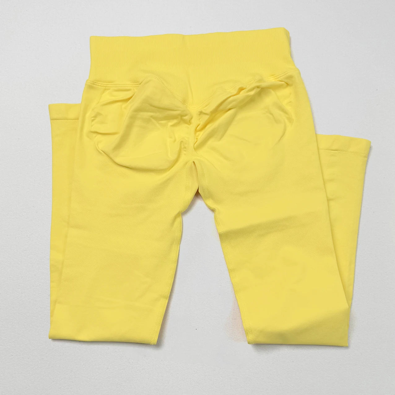 Pantalones de yoga VEQKING Scrunch Butt para mujer, leggings deportivos sin costuras, cintura baja, mallas de gimnasio, pantalones de entrenamiento cálidos de secado rápido para otoño.