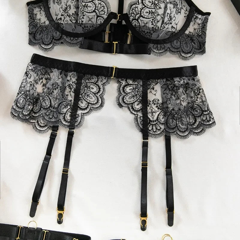 Tornova - Conjunto de ropa interior sexy con bordado de 5 piezas para mujer, de malla con retazos, transparente, con cuello halter y ligas, lencería sexy