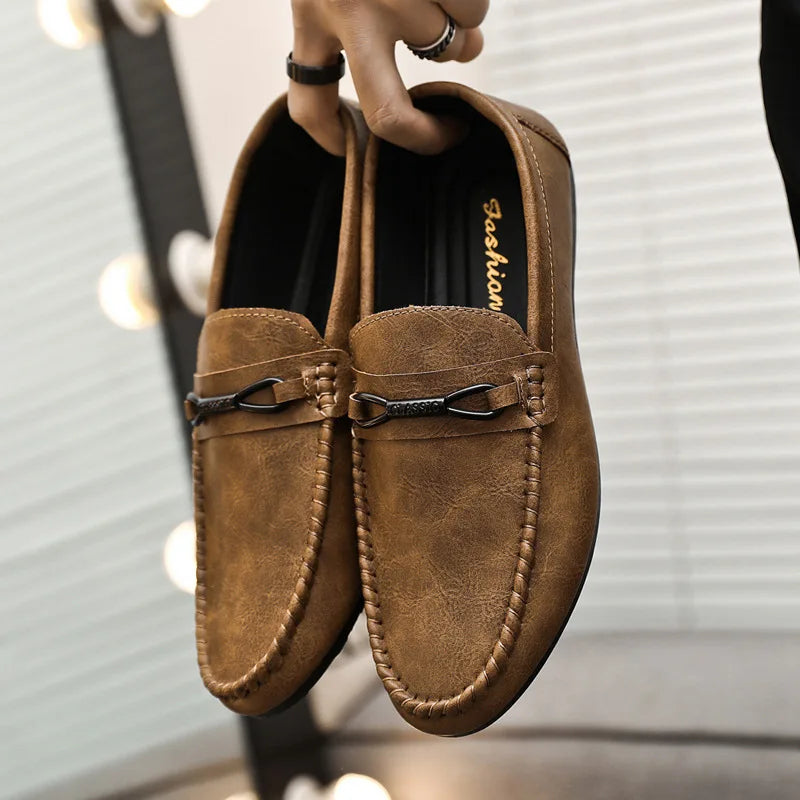 Zapatos casuales para hombre, de piel sintética, de marca de lujo, mocasines para hombre, transpirables, sin cordones, negros, para conducir