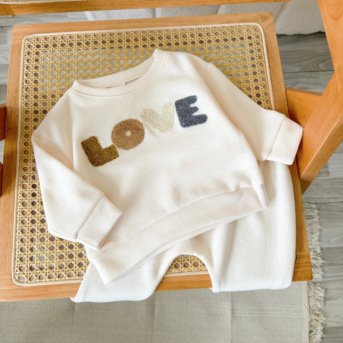 Ropa para bebé recién nacido, conjunto infantil, sudadera para niño y niña, primavera y otoño, top y pantalones con letras de manga larga, conjunto de 2 piezas para niños
