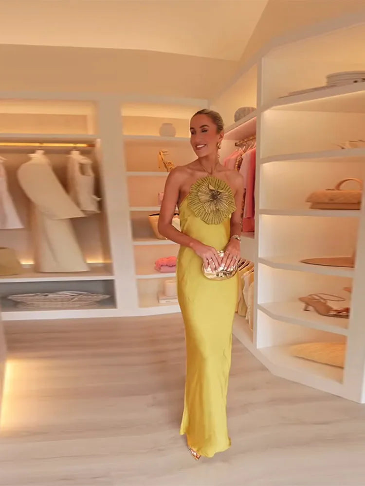 Elegante vestido de fiesta para mujer, con flores 3D, estilo halter, sin mangas, espalda descubierta, de satén estilo sirena, para mujer, verano 2025, elegante vestido de noche para mujer.