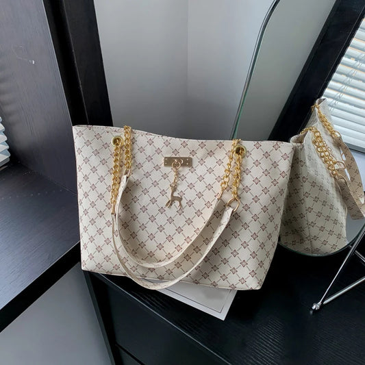 Nuevo bolso de mano para presbicia, de piel suave y textura, de gran capacidad, para mujer, con accesorios colgantes, bolso de hombro.