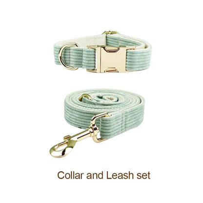 Collar y correa de pana verde claro para perros. Placa de identificación grabada personalizada. Suministros para mascotas. Correa para perros. Corduroy03