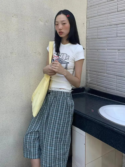 Camiseta con estampado de dibujos animados de Hello Kitty de Sanrio para mujer, ropa de manga corta ajustada, estilo japonés, camisetas blancas de verano Y2k