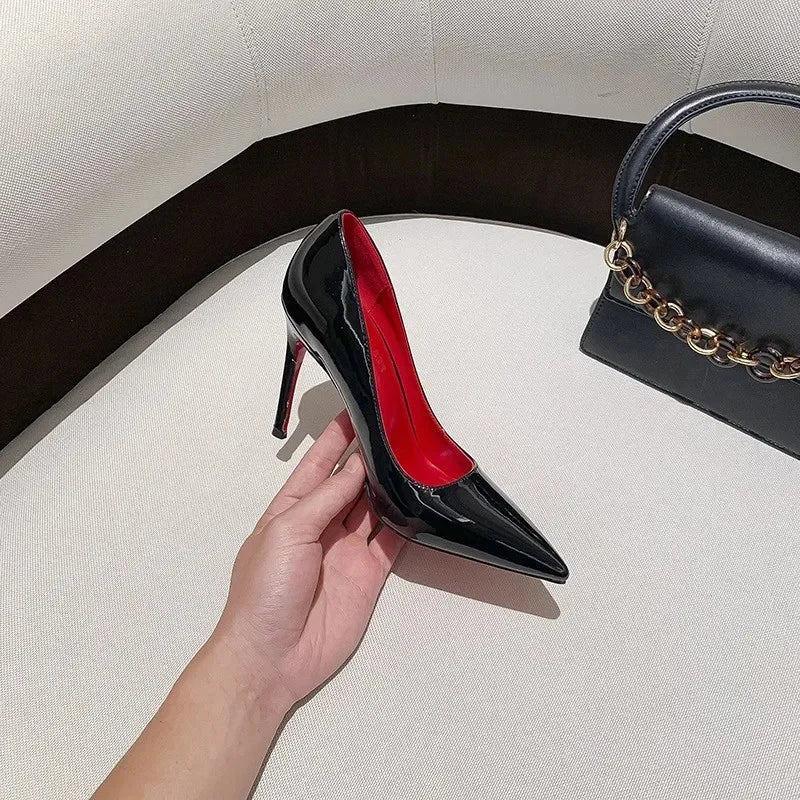 Zapatos de tacón alto con suela roja y charol negro, puntera puntiaguda, sin cordones, tacón fino, sexys, para discoteca, trabajo, temporada de verano.