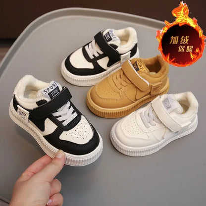 Zapatillas deportivas para niños, otoño e invierno, cómodas, gruesas, cálidas, con forro de terciopelo, informales, antideslizantes