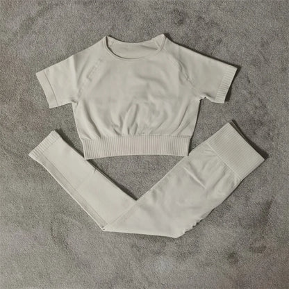 Conjunto de yoga fitness sin costuras para mujer, ropa deportiva de cintura alta, leggings, pantalones cortos de dos piezas, ropa de gimnasio para mujer