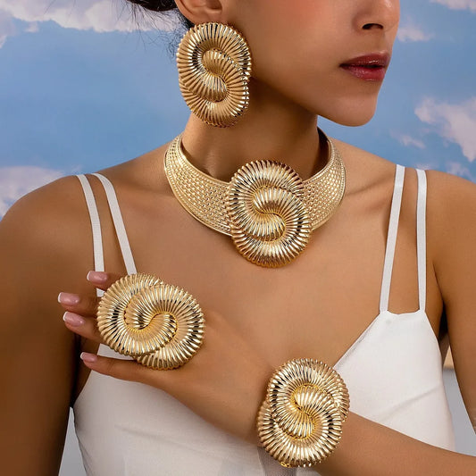 Conjunto de collar, pendientes, pulsera y anillo con símbolo geométrico de caracol marino, accesorios de joyería de China continental.