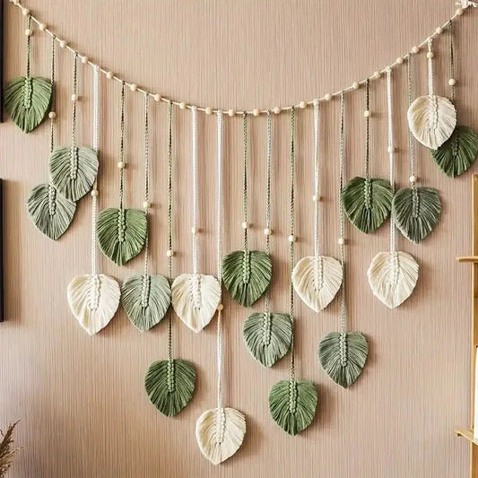 Decoración bohemia para el hogar, tapiz de macramé con hojas y plumas, decoración colgante de pared para sala de estar y dormitorio, arte de pared bohemio para el hogar.